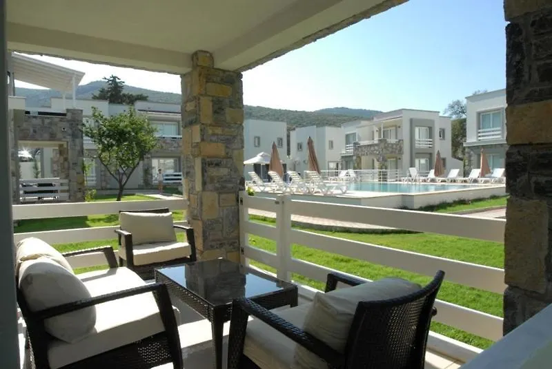 Torba Residence 0*,